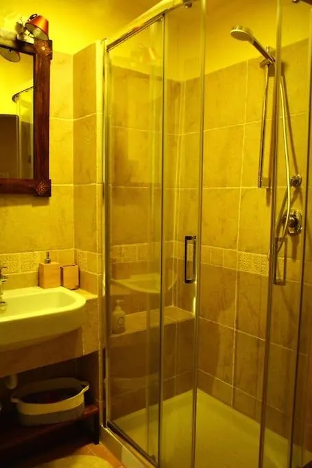 Alle Mura Casa Torre 2 Notti Min Montepulciano Stazione 0*,