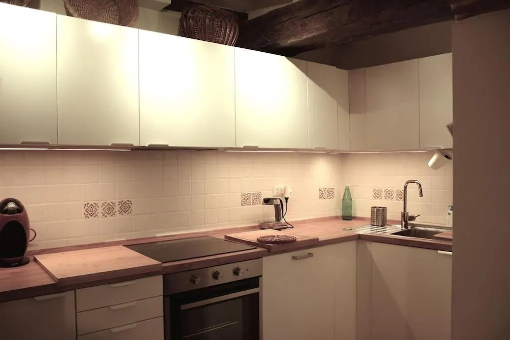 Alle Mura Casa Torre 2 Notti Min Montepulciano Stazione Appartement